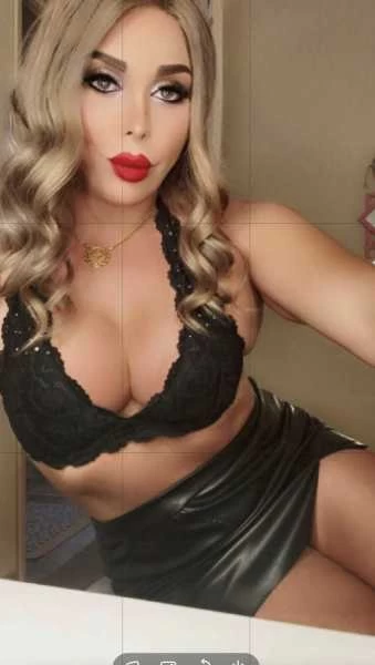 Photo 2 of sexy Chanel visiting, Mississauga here